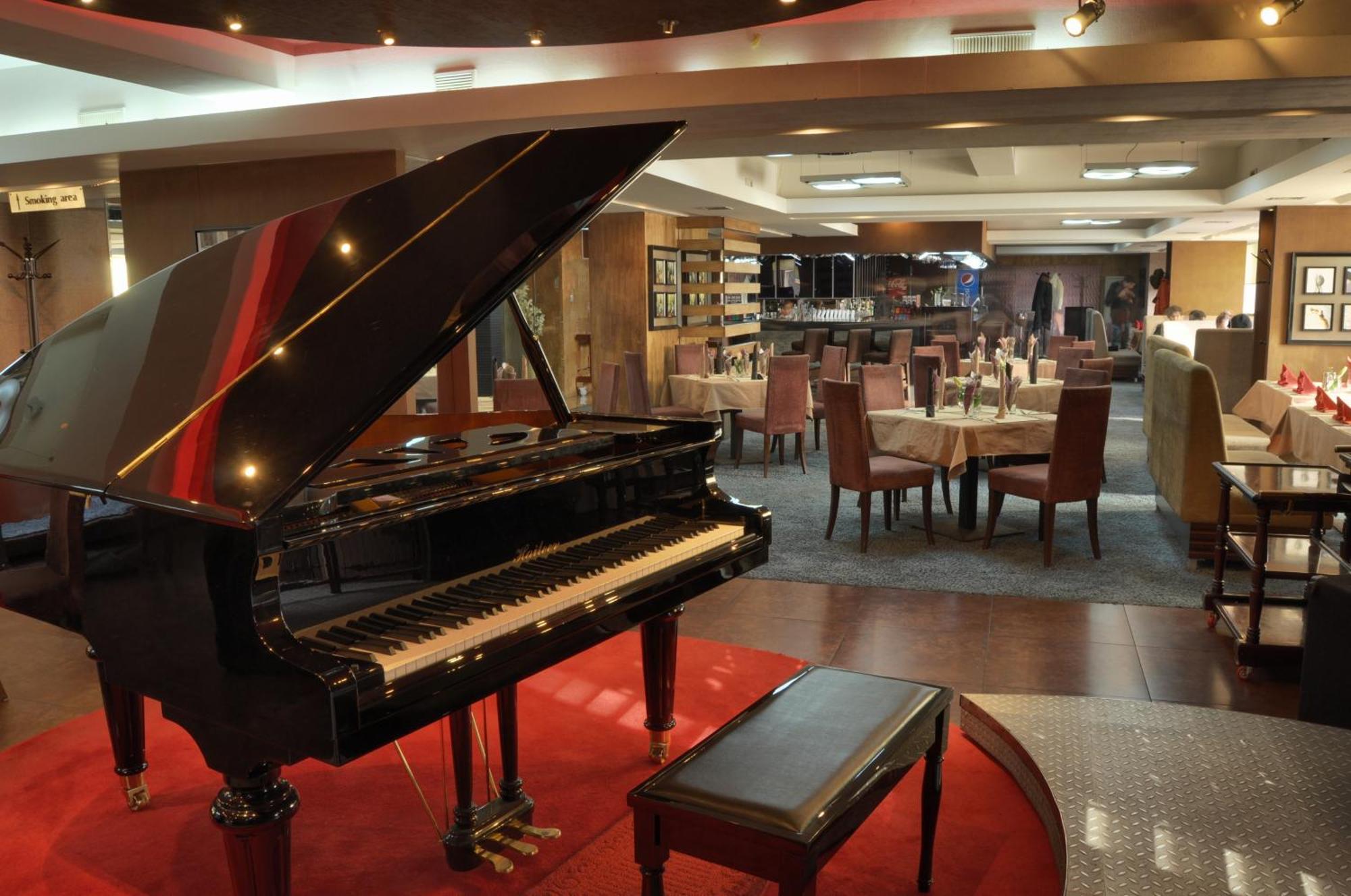The Corporate Hotel Ουλάν Μπατόρ Εξωτερικό φωτογραφία