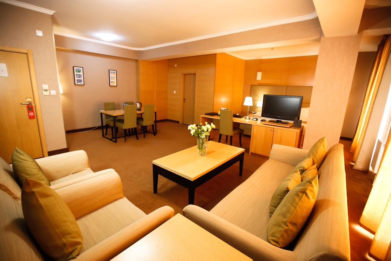 The Corporate Hotel Ουλάν Μπατόρ Εξωτερικό φωτογραφία